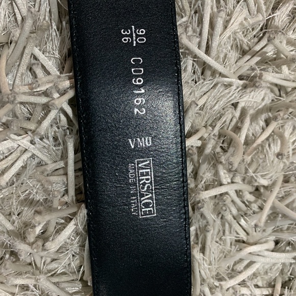 Versace Mens Belt with Unique Buckle - Picture 6 of 6
